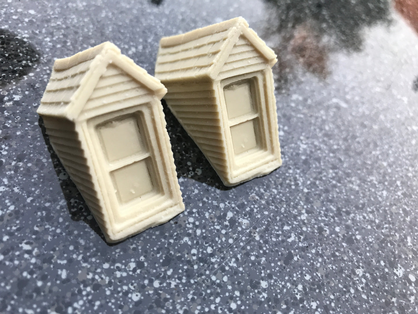 Model building 4 x Casted DORMERS- R019 - Model Railway Scenery