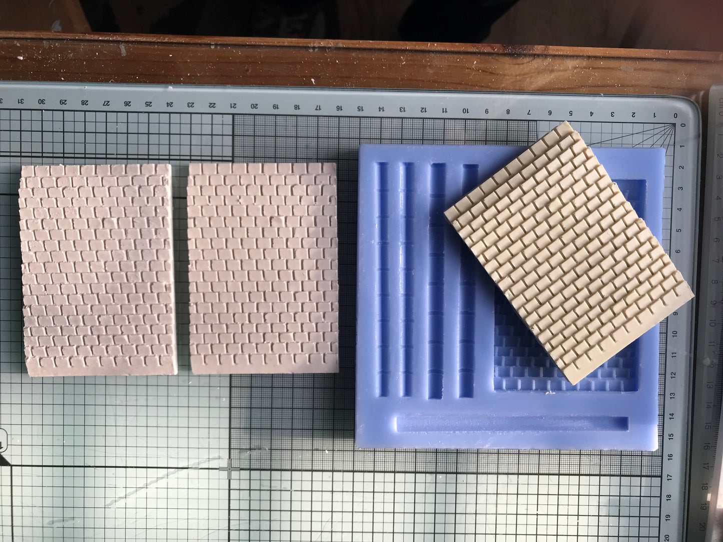 OGR01 Slate Roof Mould for O Scale Model Railways