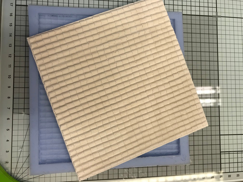 OGR03 O Gauge Pantile Roof Sheet Mould for O Scale Model Railways
