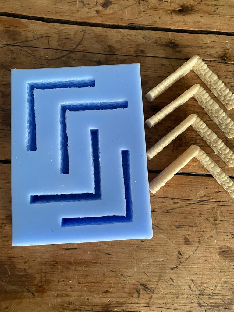 DT46 Country Walling Corners - Model Railway Scenery Mould