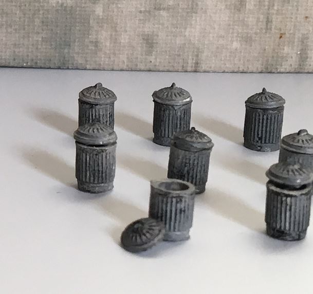 DT34 Dustbins and Churns