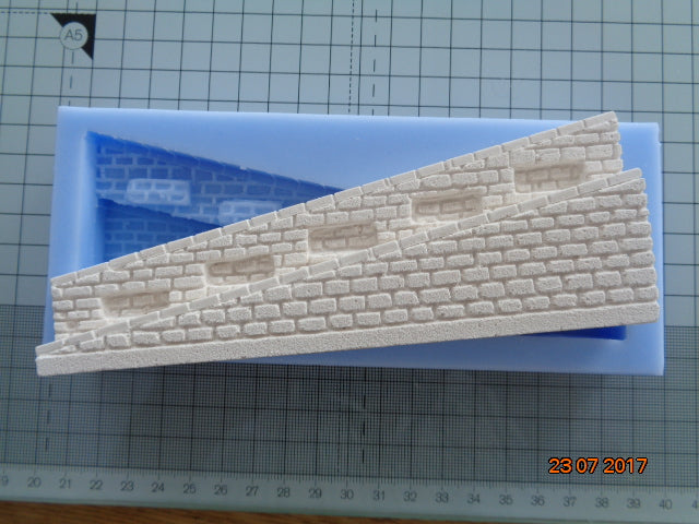 Lineside Stone Left Sloping Kit LS-K02 - For Model Railway Scenery