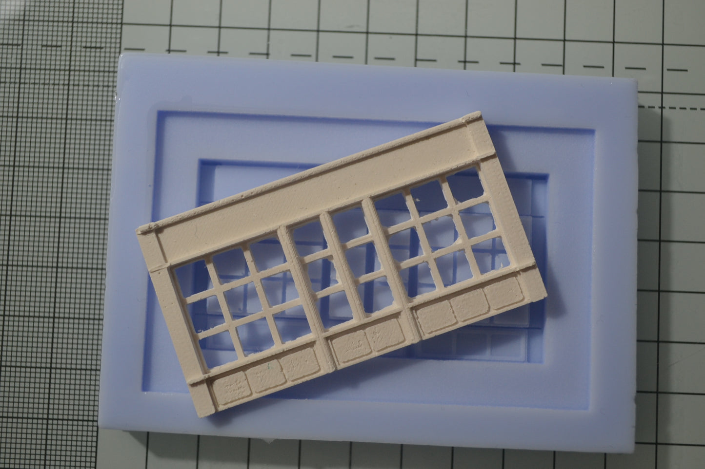 CM35 Victorian Shop Front Mould - Model Railway Scenery