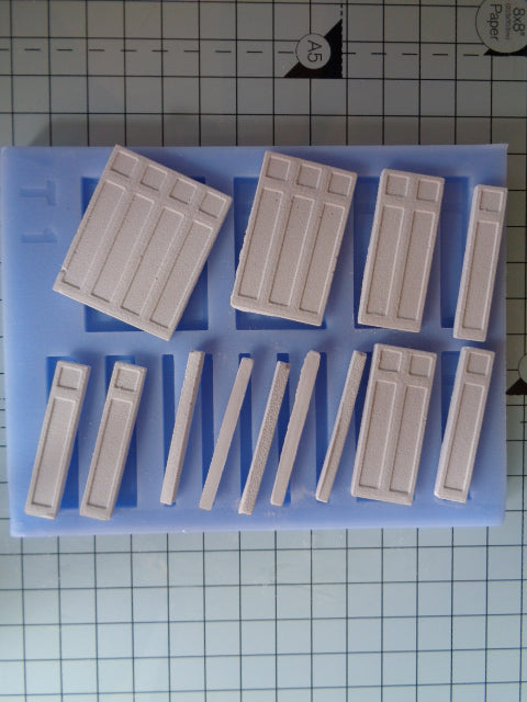 T01 - Tudor Building Mould - Walling sections Model Railway Scenery