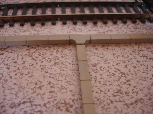 DT03 Cable Trunking Sections Mould - Model Railway Scenery