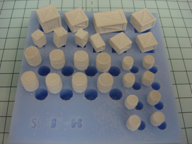 DT08 Barrels and Boxes Mould - Model Railway Scenery