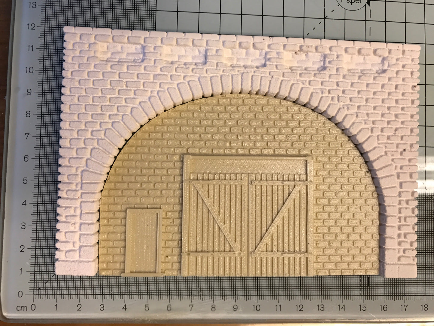 Tunnel Insert Mould 04 - Garage - For Model Railways