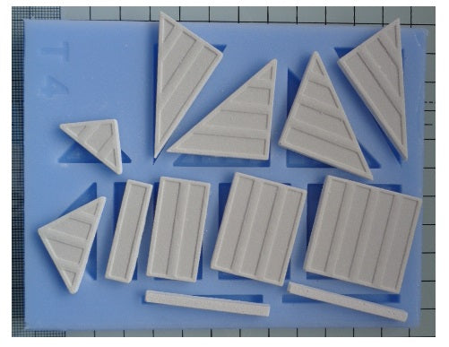 T04 - Tudor Building Mould - Short walls and Apex sections