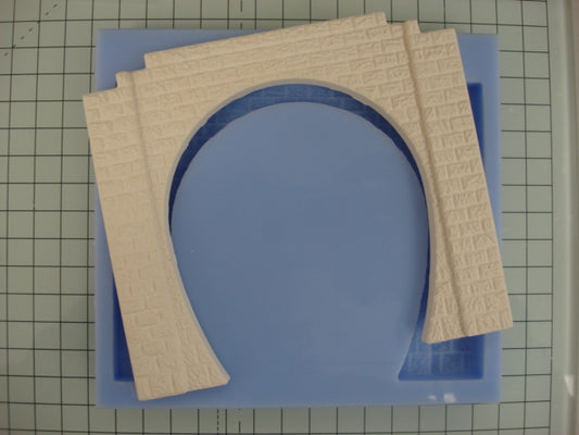 Horseshoe Tunnel Mould - RW08